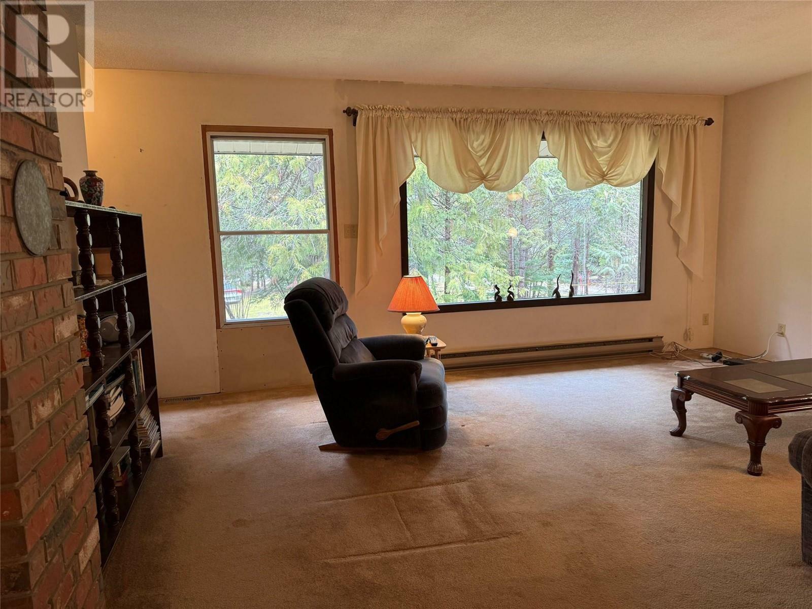 WINLAW, British Columbia, V0G 2J0, CA, 4 Bedrooms Bedrooms, ,1 BathroomBathrooms,Residential,For Sale,1837554