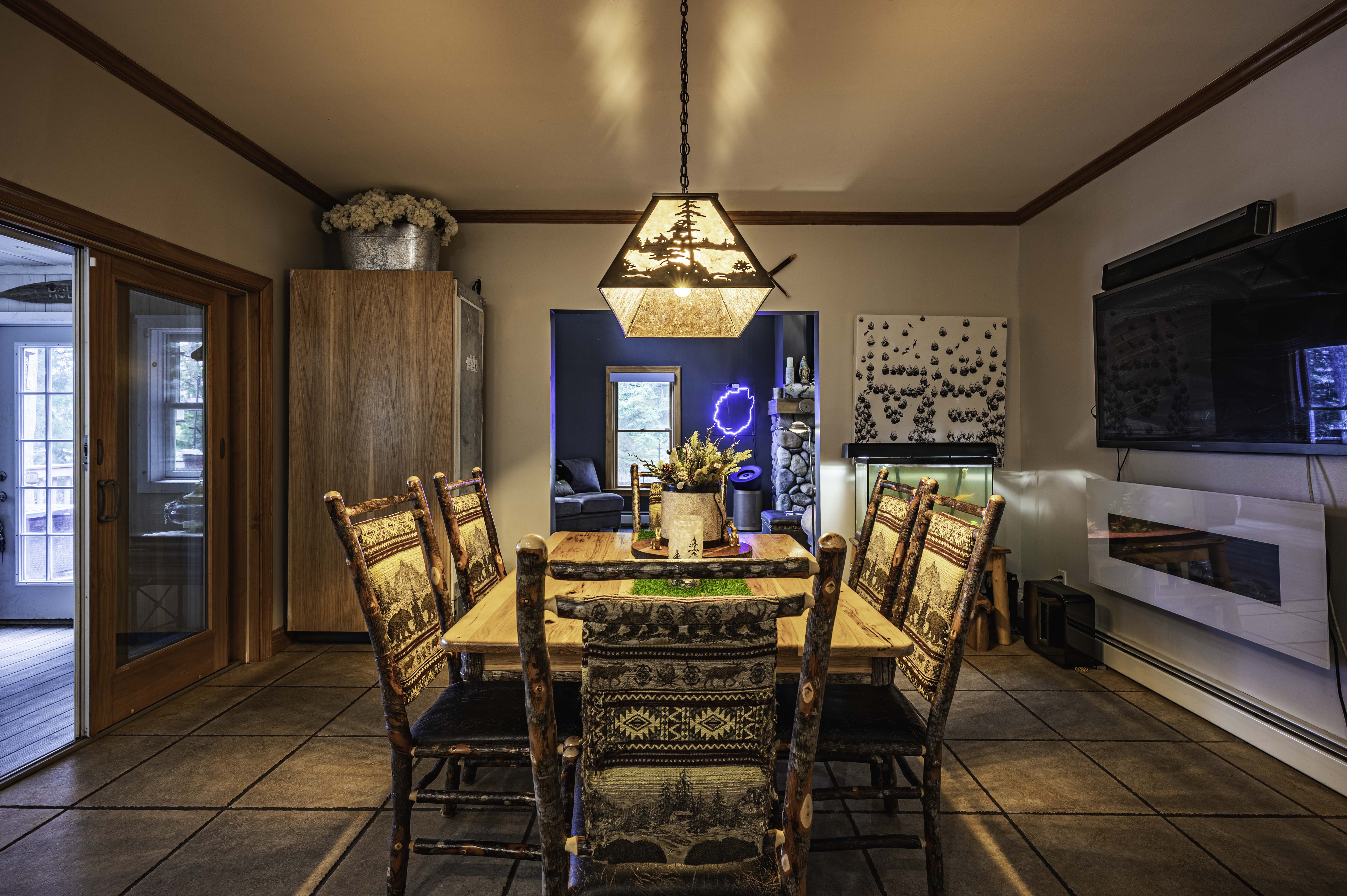  Desirable Year Round Home - 物件實景