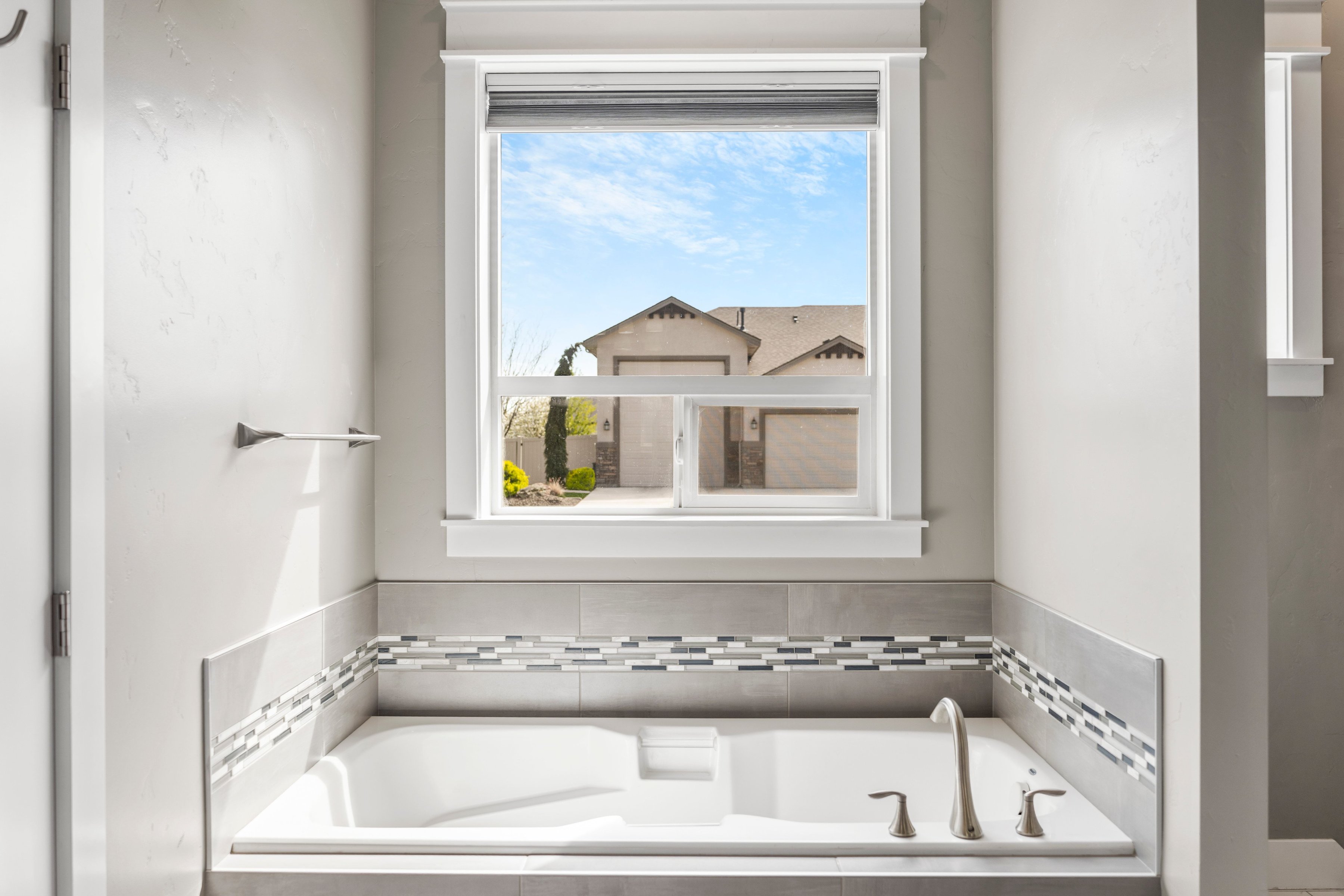  Seclusion, Space & a Certain Kind of Style - Single-Level Living at Its Finest - 物件實景