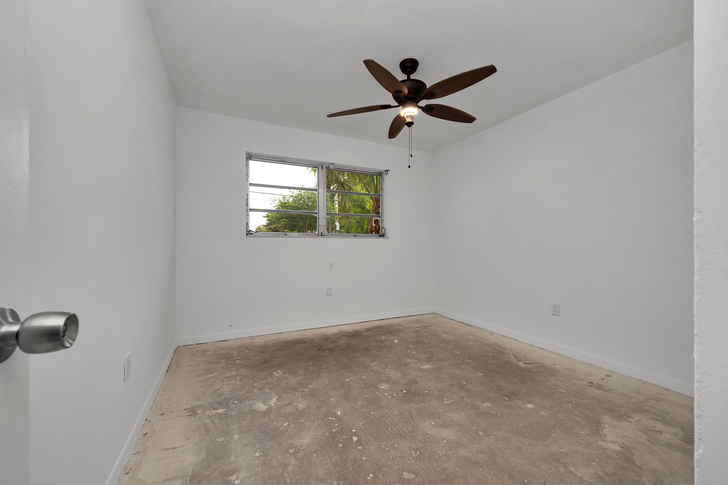  23 NW 109th Ave, Miami, FL, 33172 - 物件實景