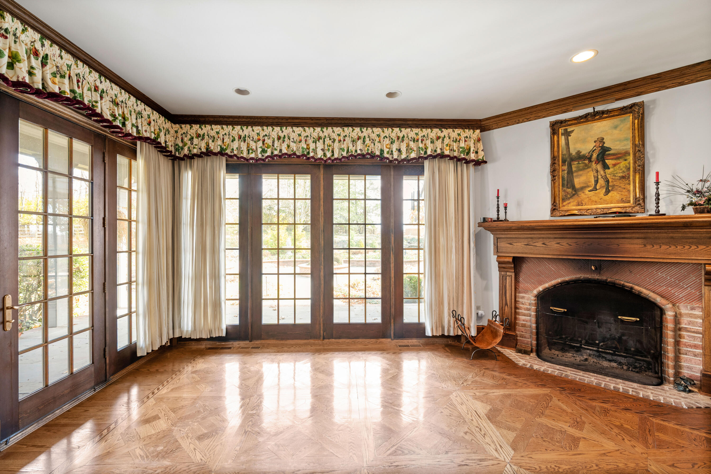 Union, Kentucky, 41091, United States, 6 Bedrooms Bedrooms, ,7 BathroomsBathrooms,Residential,For Sale,1997730