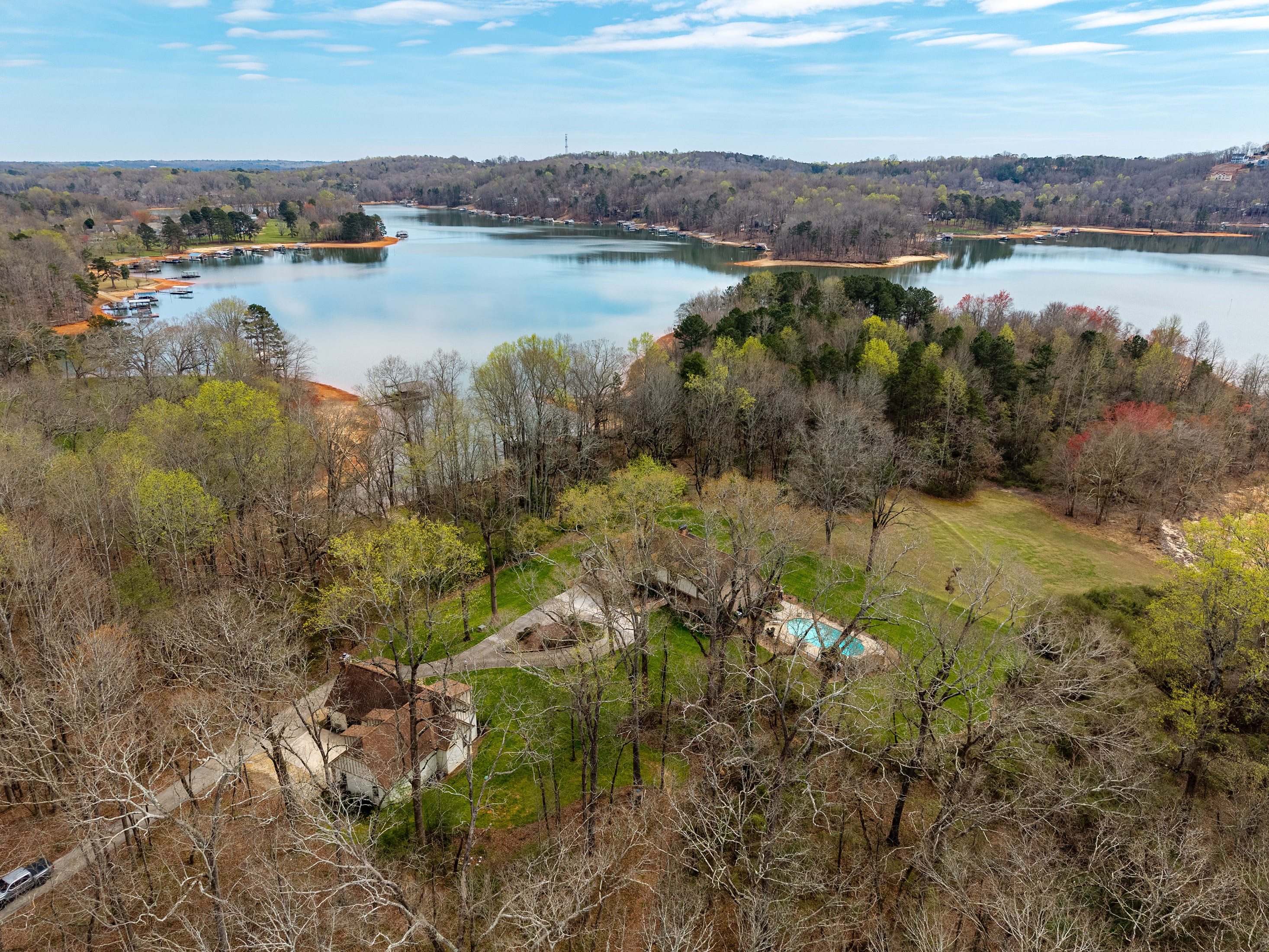  Lakefront Estate with Private Dock, Guest Home and Pool - 物件實景
