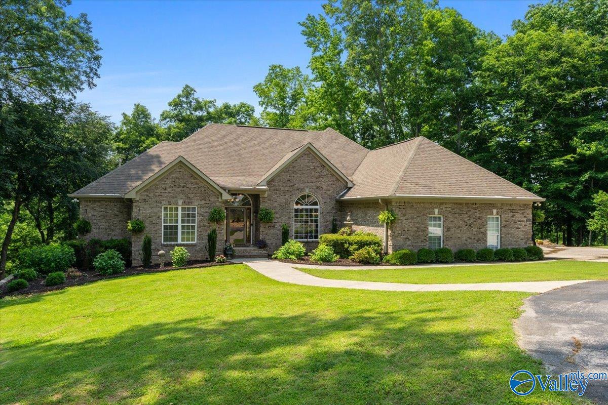 Hazel Green, Alabama, 35750, United States, 5 Bedrooms Bedrooms, ,4 BathroomsBathrooms,Residential,For Sale,1846923