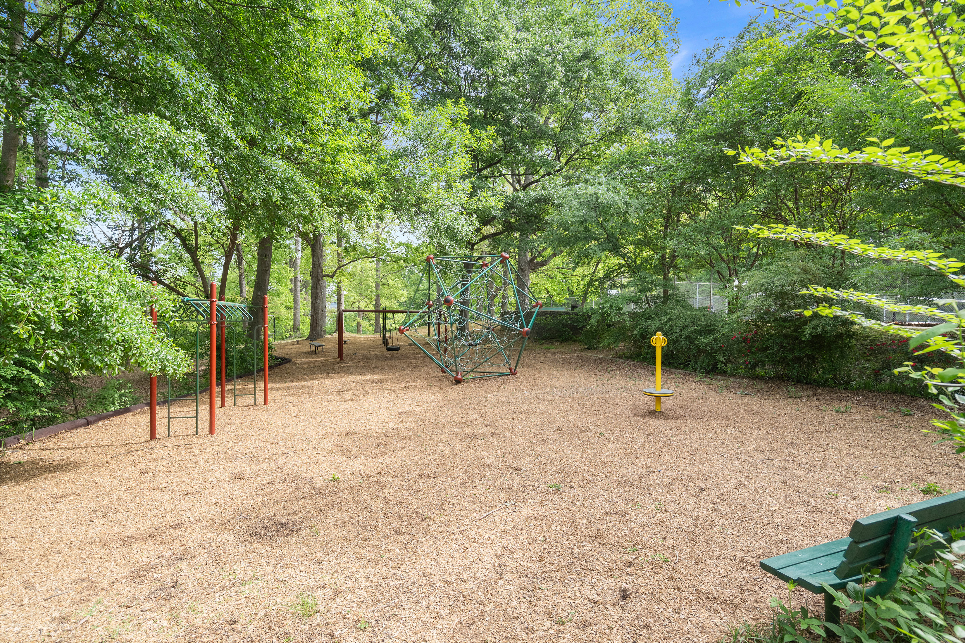  Charming Renovated 1935 Cottage in the Sought-After Underwood Hills Neighborhood - 物件實景