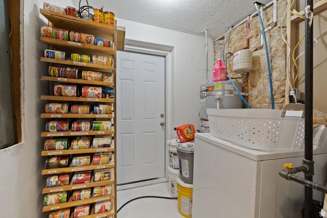 Grantsville, Utah, 84029, United States, 6 Bedrooms Bedrooms, ,4 BathroomsBathrooms,Residential,For Sale,2009662