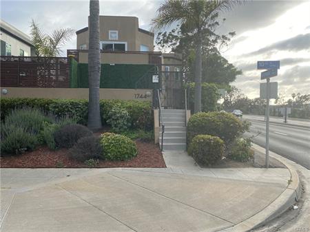 Santa Monica, California, 90404, United States, 2 Bedrooms Bedrooms, ,2 BathroomsBathrooms,Residential,For Sale,1864661