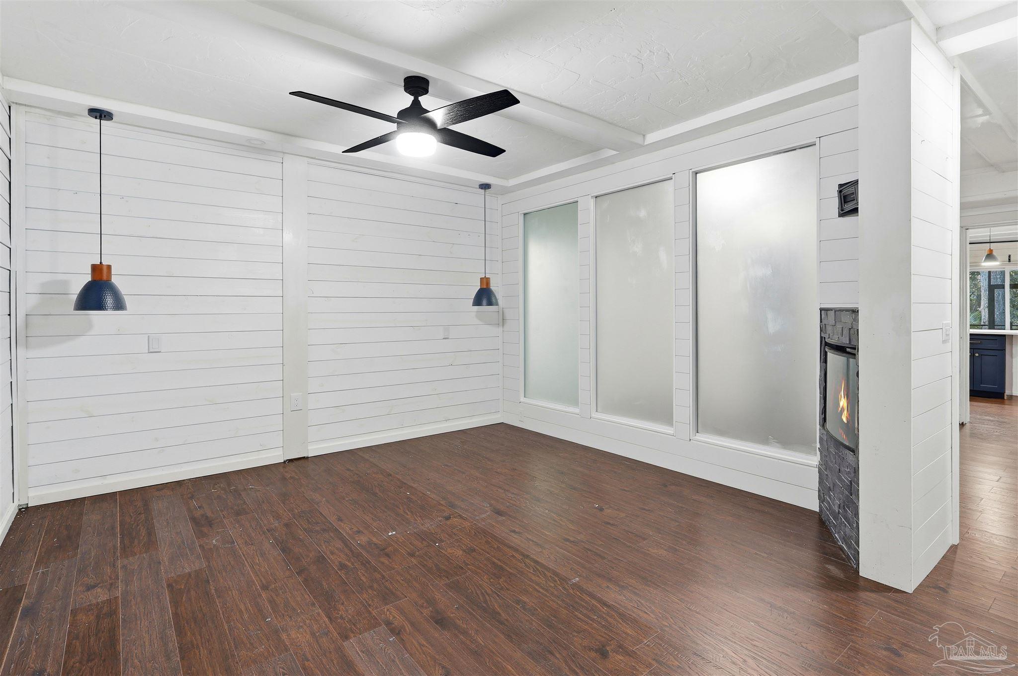 Milton, Florida, 32583, United States, 3 Bedrooms Bedrooms, ,4 BathroomsBathrooms,Residential,For Sale,1991354