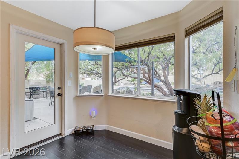 Las Vegas, Nevada, 89117, United States, 4 Bedrooms Bedrooms, ,3 BathroomsBathrooms,Residential,For Sale,2012545