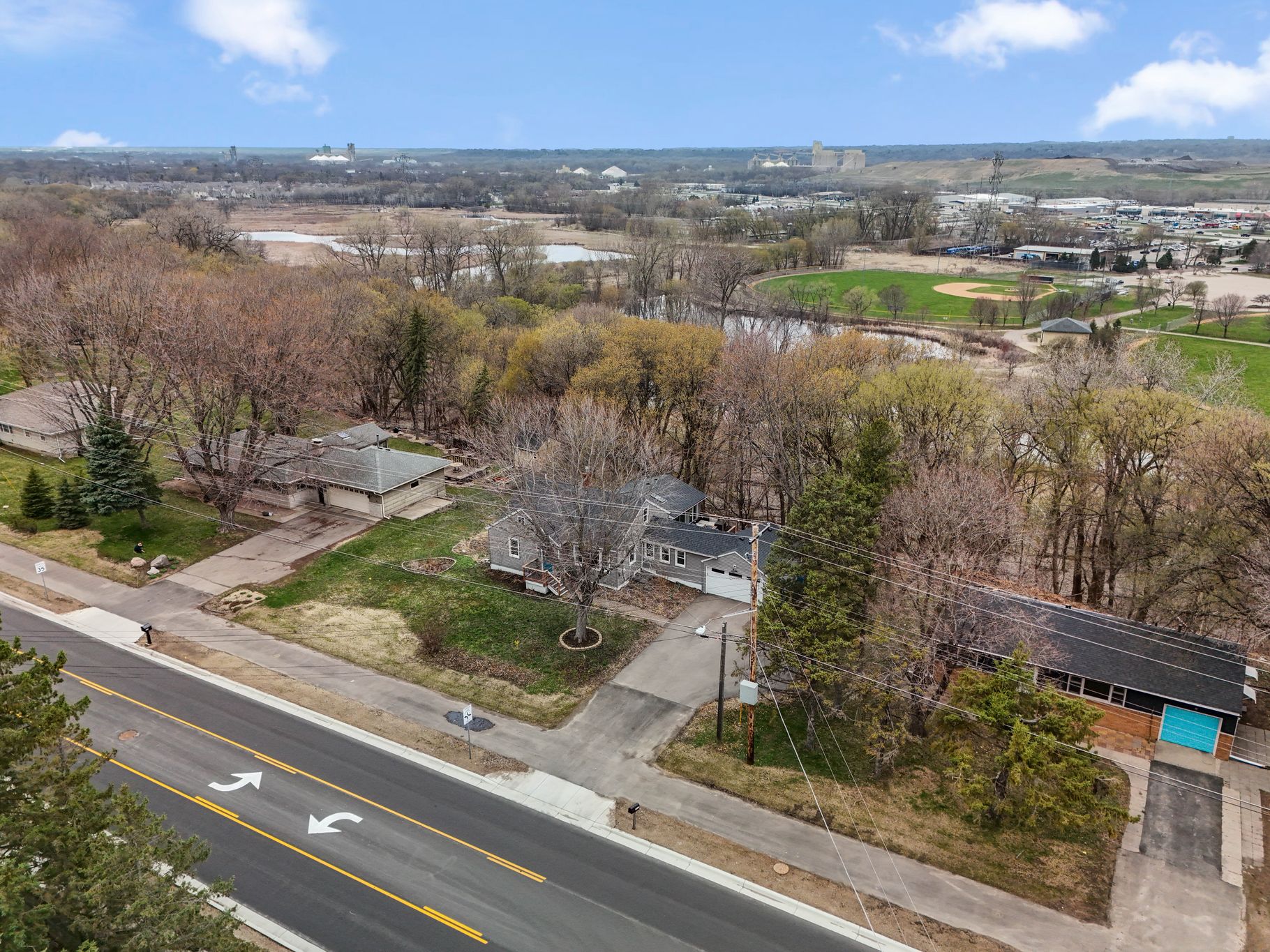  Stylish Renovation Meets Classic Charm - 物件實景