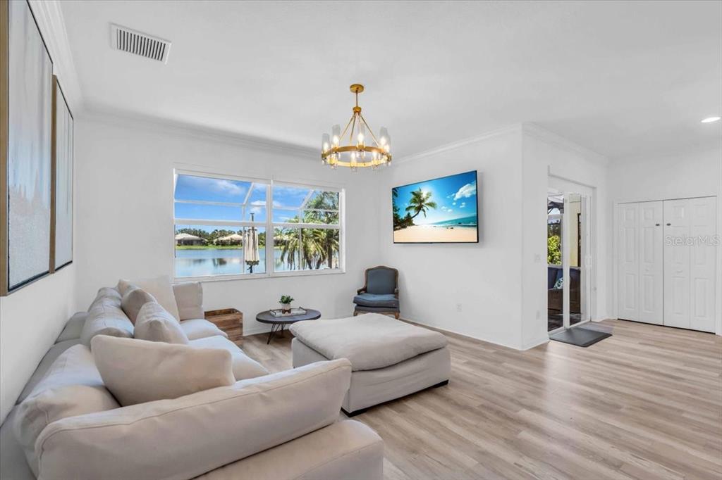 Venice, Florida, 34292, United States, 5 Bedrooms Bedrooms, ,3 BathroomsBathrooms,Residential,For Sale,1874591