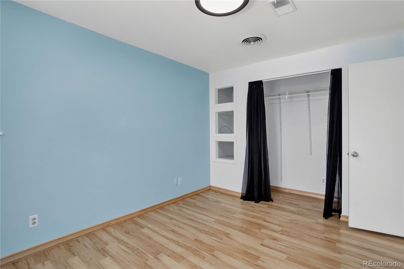 Englewood, Colorado, 80110, United States, 3 Bedrooms Bedrooms, ,2 BathroomsBathrooms,Residential,For Sale,1918074