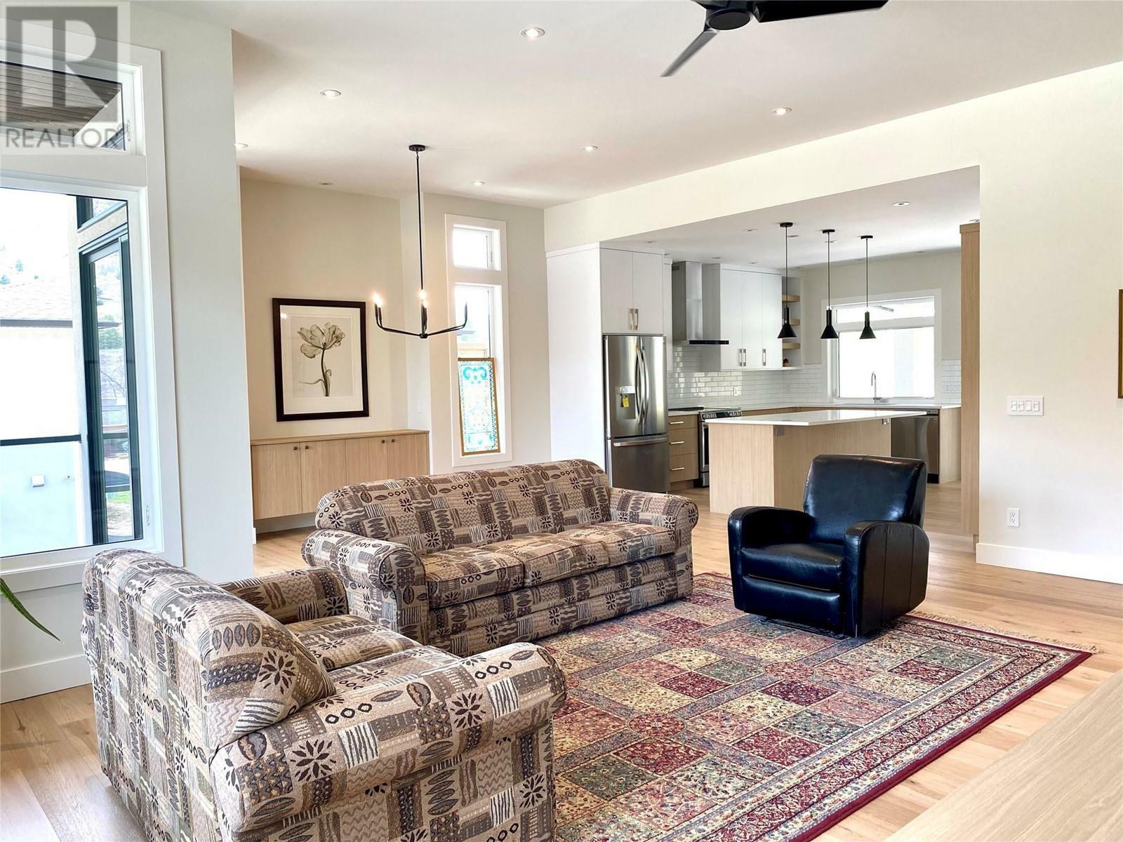 GRAND FORKS, British Columbia, V0H 1H0, CA, 4 Bedrooms Bedrooms, ,4 BathroomsBathrooms,Residential,For Sale,1837825