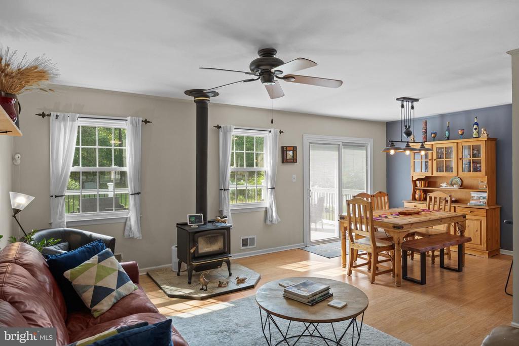 Jackson, New Jersey, 08527, United States, 3 Bedrooms Bedrooms, ,3 BathroomsBathrooms,Residential,For Sale,1916215