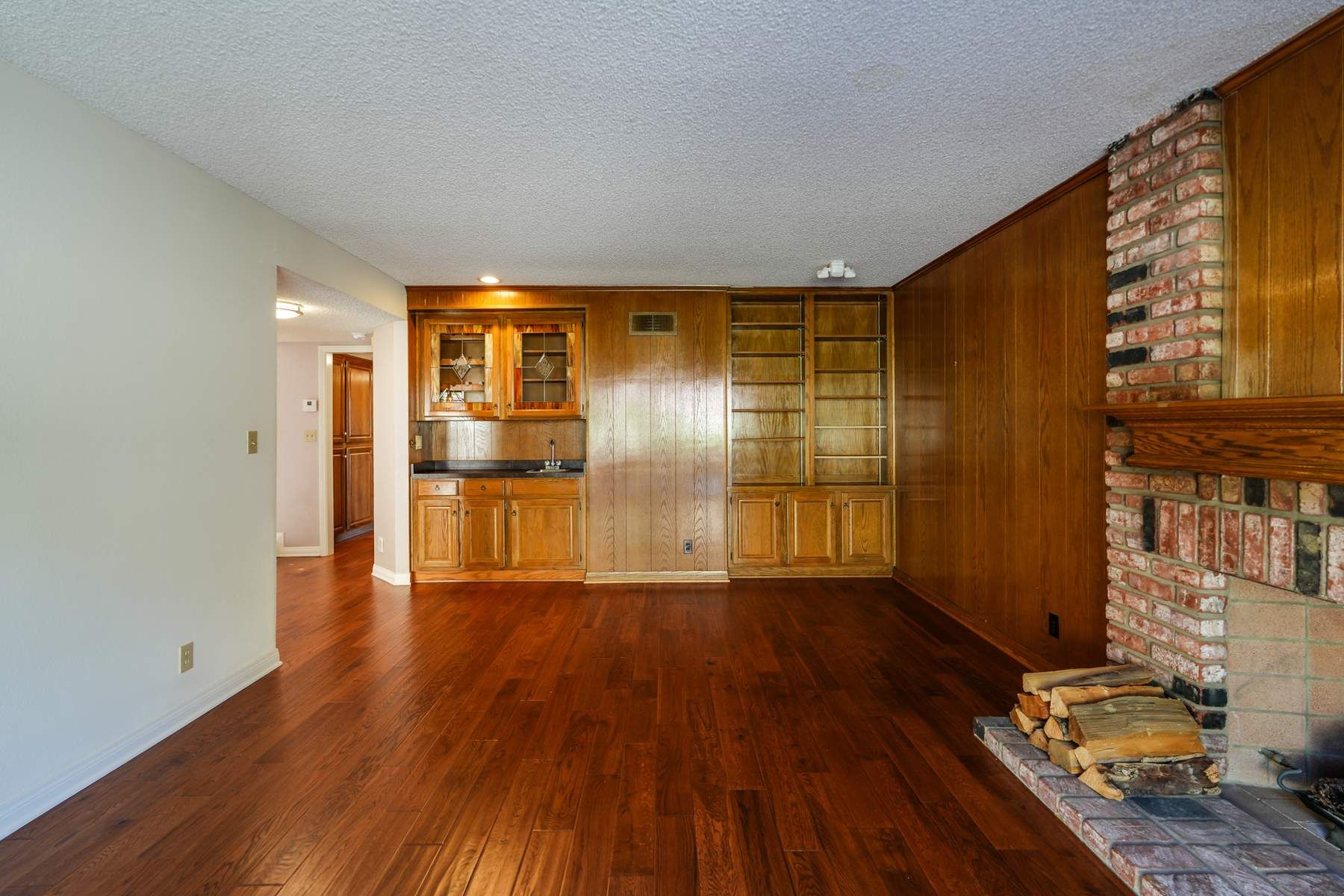  2440 Flintridge Drive - 物件實景