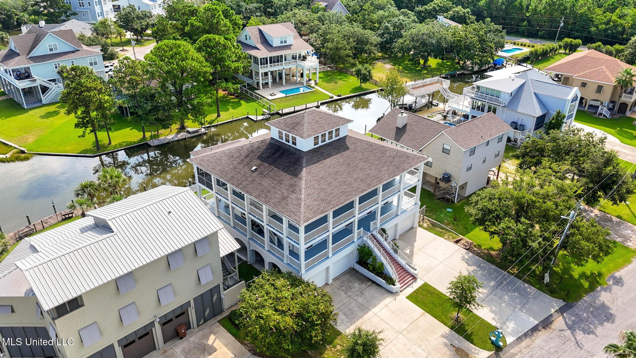 Pass Christian, Mississippi, 39571, United States, 5 Bedrooms Bedrooms, ,7 BathroomsBathrooms,Residential,For Sale,1989157