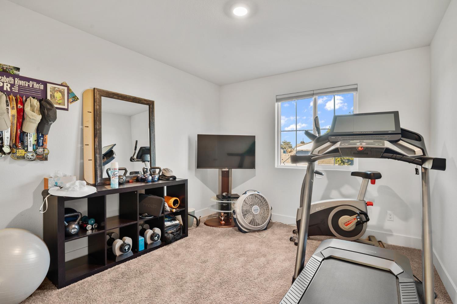 Atwater, California, 95301, United States, 5 Bedrooms Bedrooms, ,4 BathroomsBathrooms,Residential,For Sale,1983820