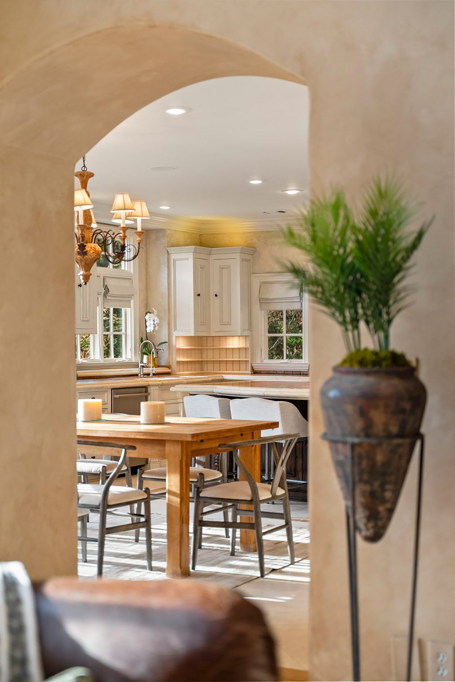  Remarkable Spanish-style Estate on 3.8+/- Private Acres - 物件實景