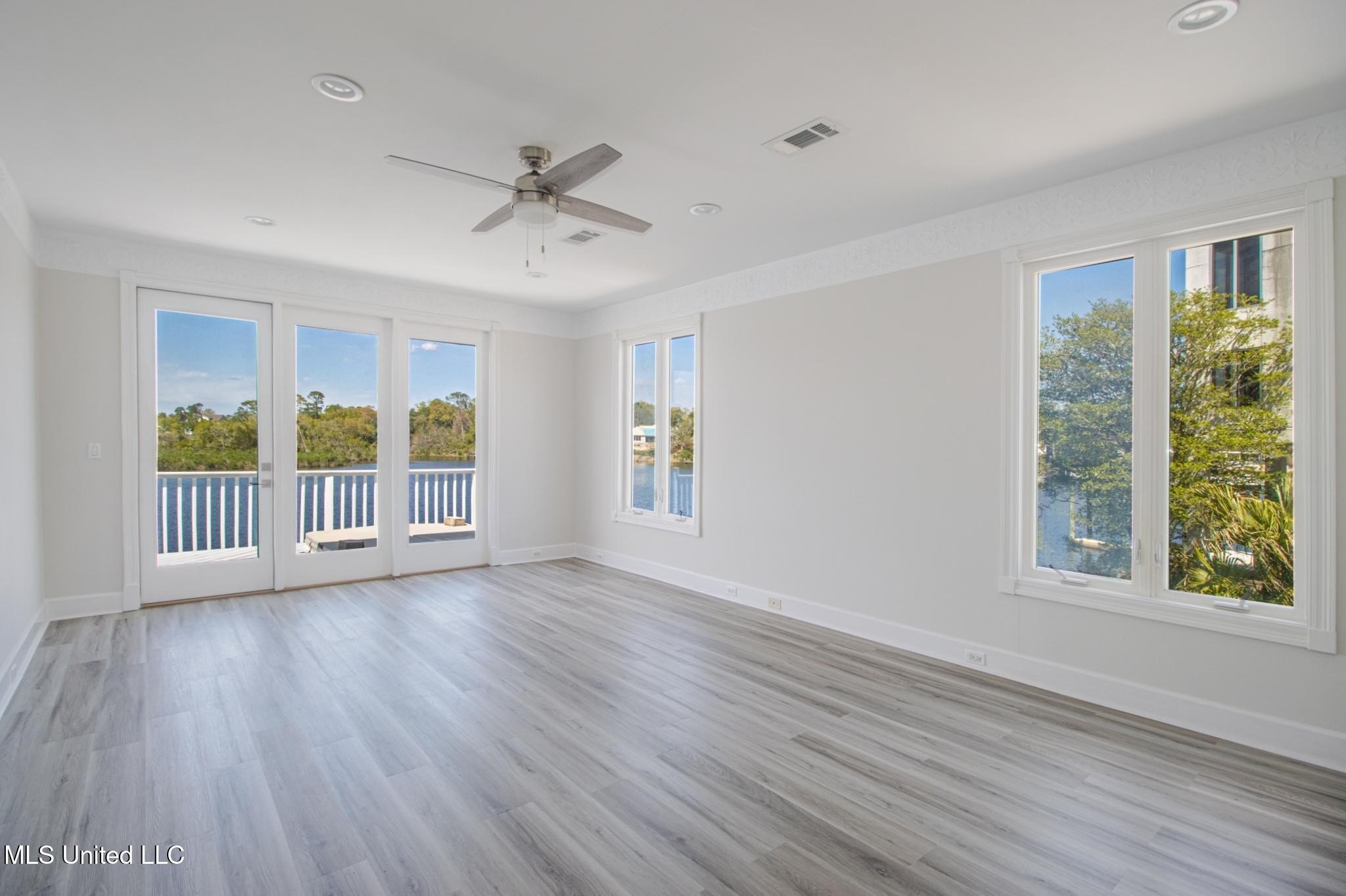 Gulfport, Mississippi, 39507, United States, 4 Bedrooms Bedrooms, ,3 BathroomsBathrooms,Residential,For Sale,1981808