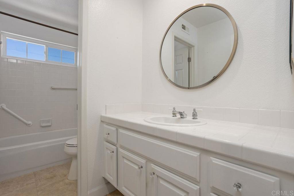 Oceanside, California, 92056, United States, 2 Bedrooms Bedrooms, ,2 BathroomsBathrooms,Residential,For Sale,1942226