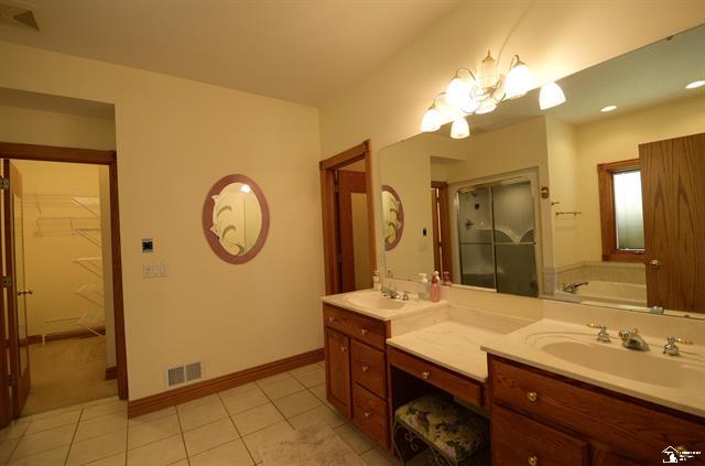 NEWPORT, Michigan, 48166, United States, 3 Bedrooms Bedrooms, ,3 BathroomsBathrooms,Residential,For Sale,1939002