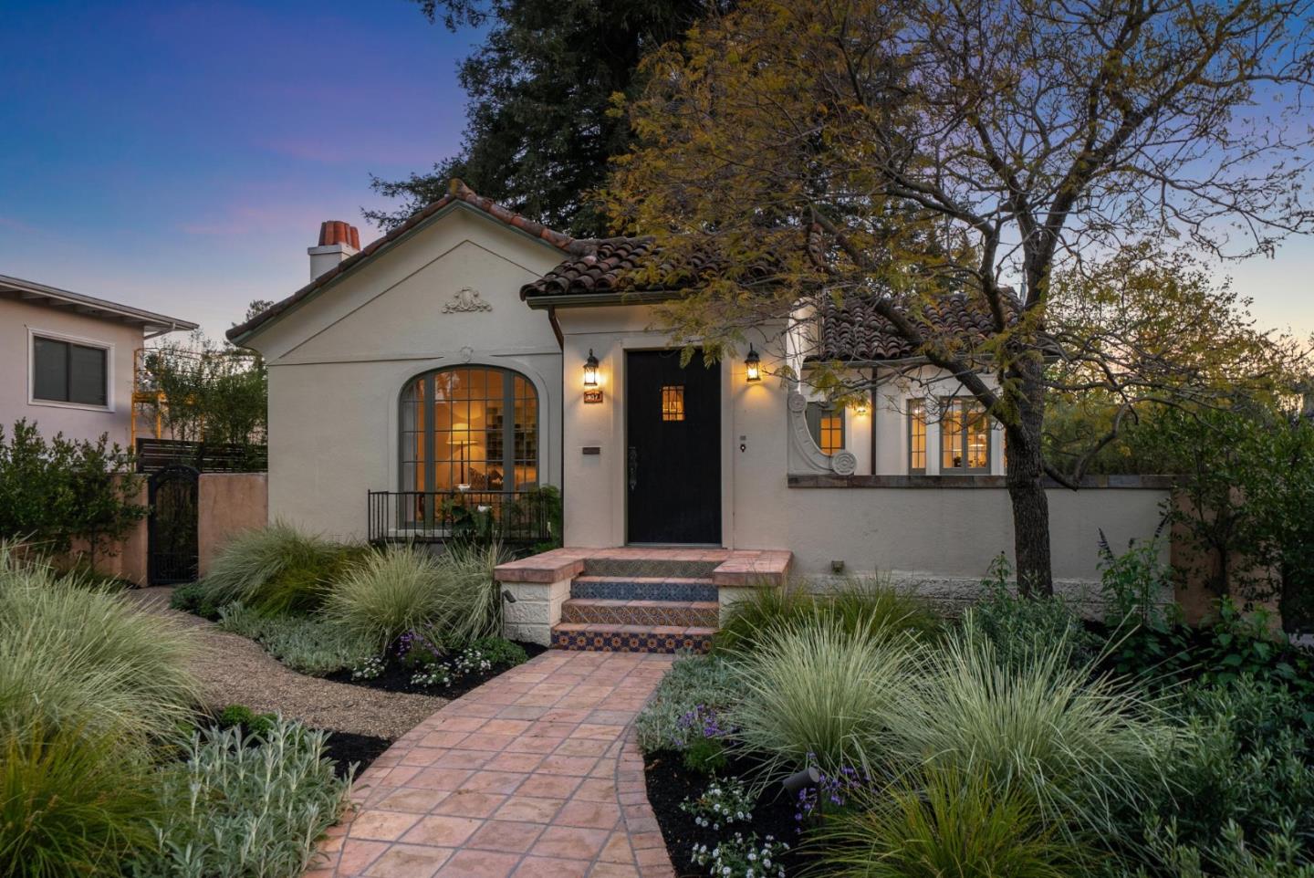 Menlo Park, California, 94025, United States, 4 Bedrooms Bedrooms, ,3 BathroomsBathrooms,Residential,For Sale,1901021