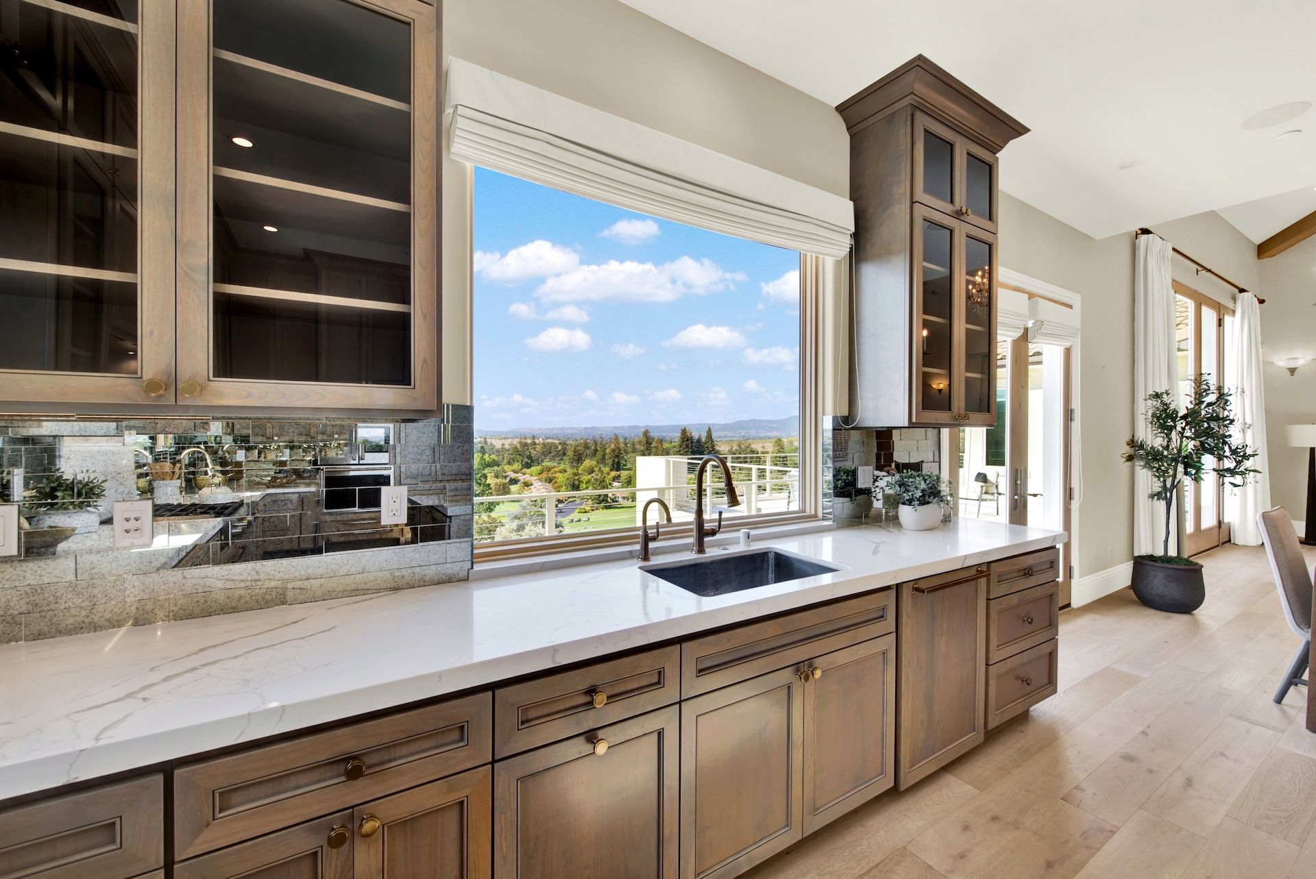  Mediterranean-Inspired Silverado Crest Home - 物件實景