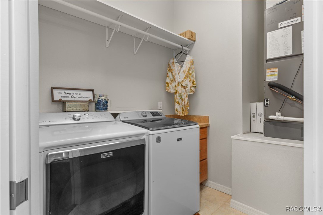 Crystal River, Florida, 34428, United States, 4 Bedrooms Bedrooms, ,4 BathroomsBathrooms,Residential,For Sale,1983688