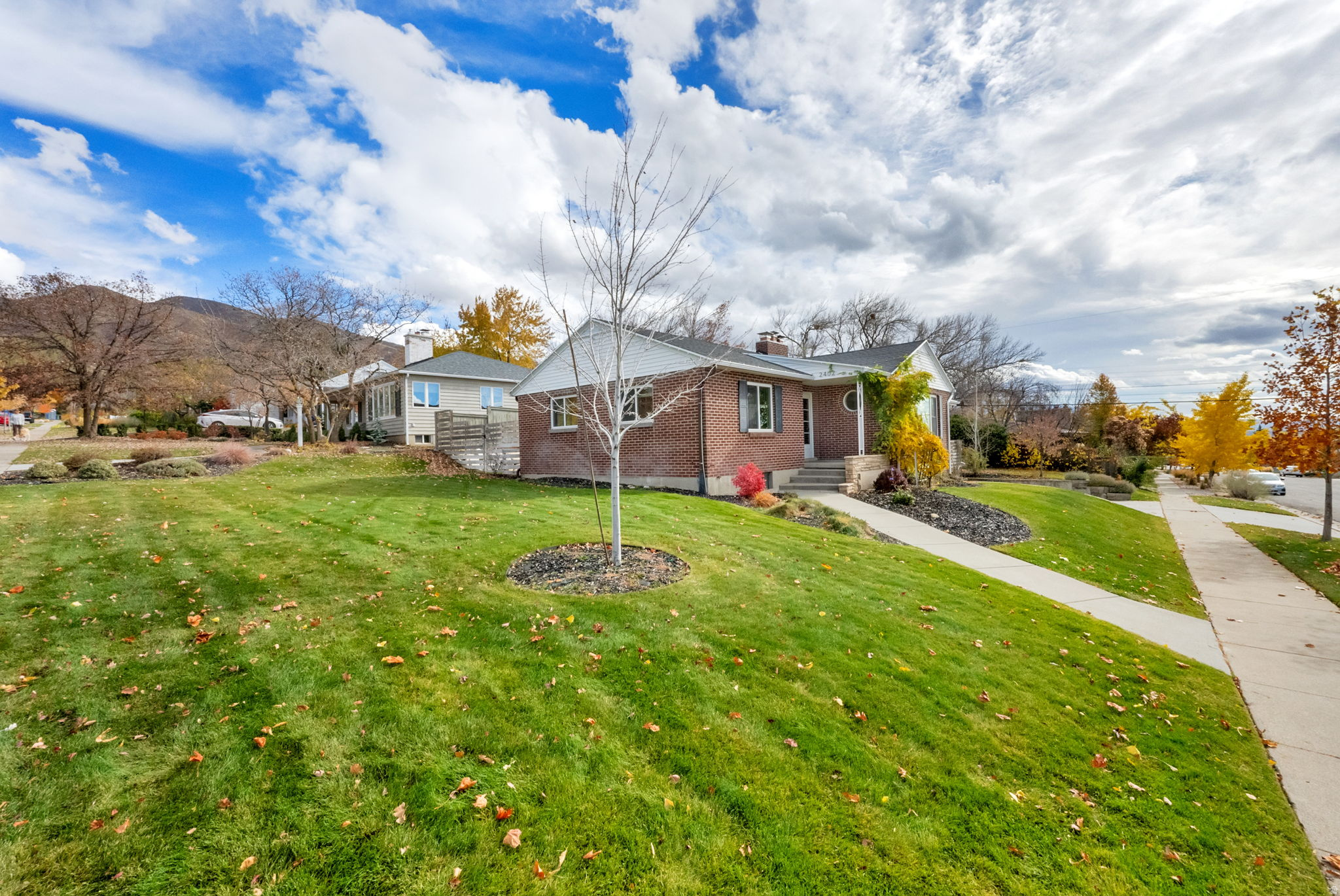 Salt Lake City, Utah, 84108, United States, 4 Bedrooms Bedrooms, ,2 BathroomsBathrooms,Residential,For Sale,1989223