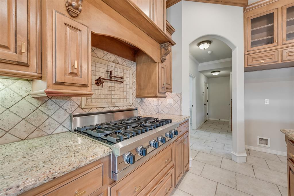 Kaufman, Texas, 75142, United States, 4 Bedrooms Bedrooms, ,3 BathroomsBathrooms,Residential,For Sale,1892913