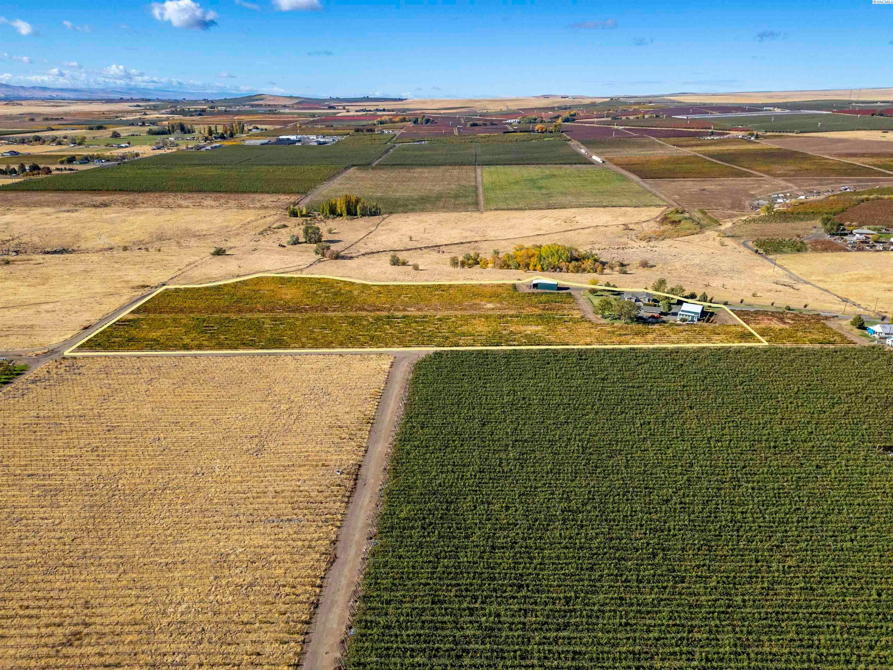 Benton City, Washington, 99320, United States, 3 Bedrooms Bedrooms, ,2 BathroomsBathrooms,Residential,For Sale,1992566