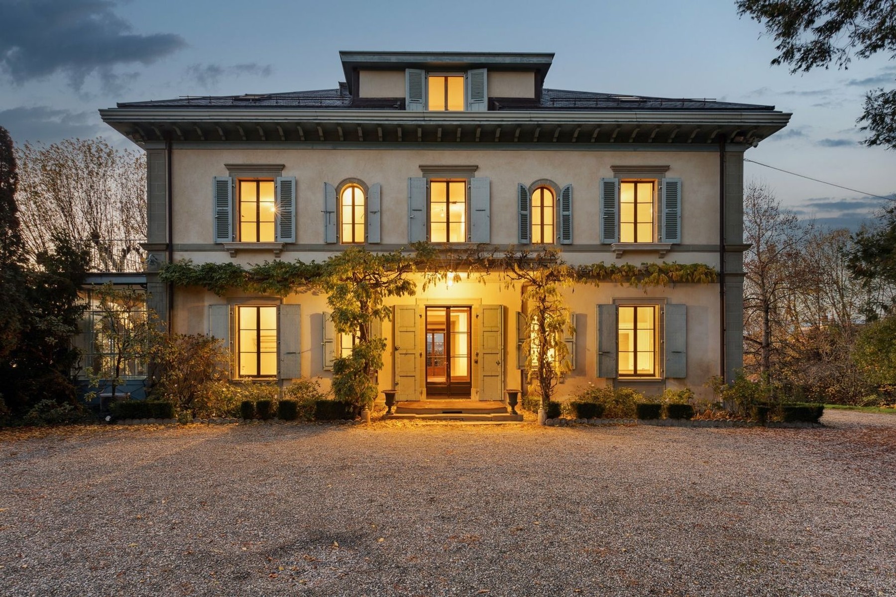  Stunning Mansion 
Rampe de Cologny - 物件實景