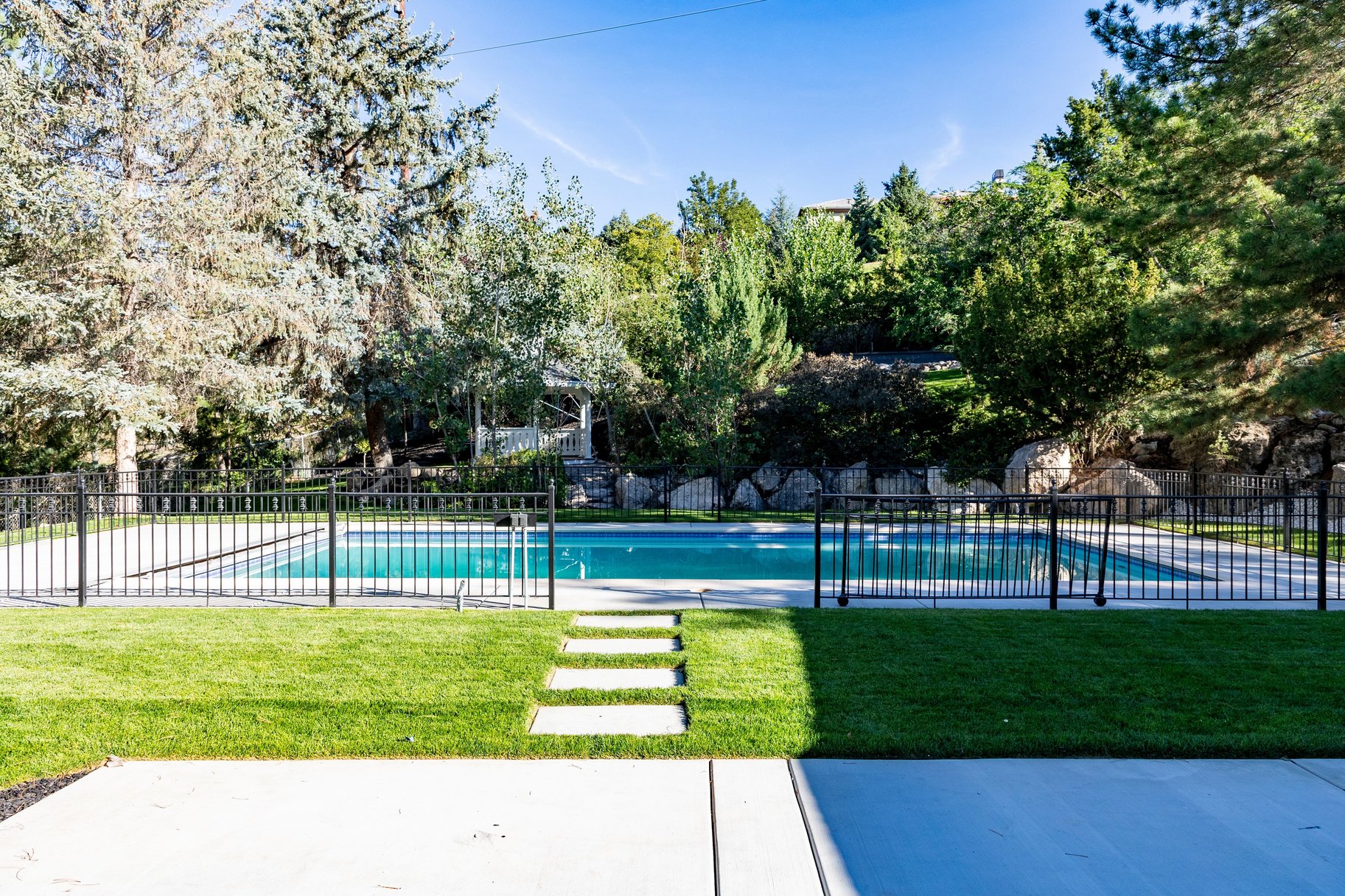  Fully Remodeled Colonial in Prestigious Federal Heights on a Large ~3/4 acre lot - 物件實景