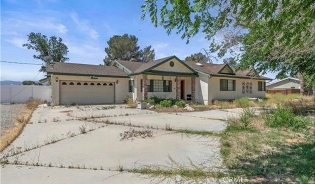 Palmdale, California, 93551, United States, 4 Bedrooms Bedrooms, ,2 BathroomsBathrooms,Residential,For Sale,1940423