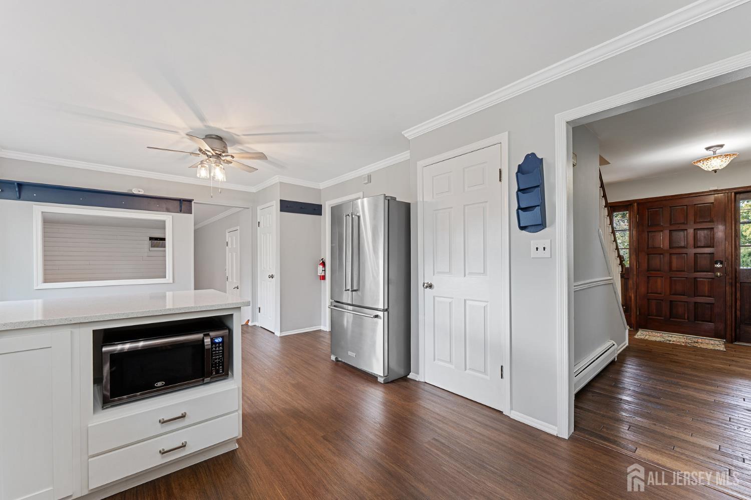 Middlesex, New Jersey, 08846, United States, 4 Bedrooms Bedrooms, ,3 BathroomsBathrooms,Residential,For Sale,1968933