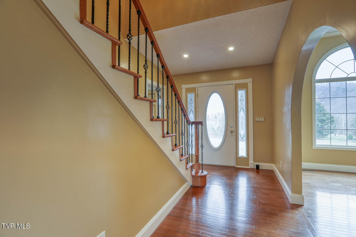 Rogersville, Tennessee, 37857, United States, 4 Bedrooms Bedrooms, ,4 BathroomsBathrooms,Residential,For Sale,1977931