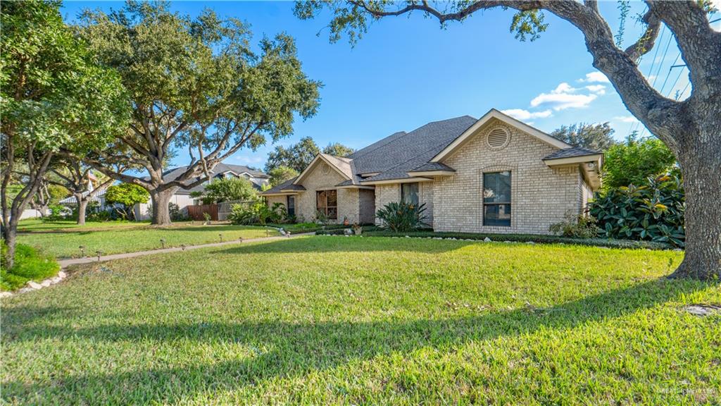 Edinburg, Texas, 78539, United States, 5 Bedrooms Bedrooms, ,5 BathroomsBathrooms,Residential,For Sale,2002025