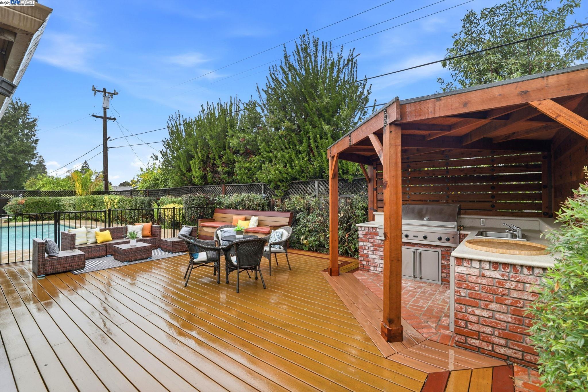 Fremont, California, 94536, United States, 3 Bedrooms Bedrooms, ,2 BathroomsBathrooms,Residential,For Sale,1992910