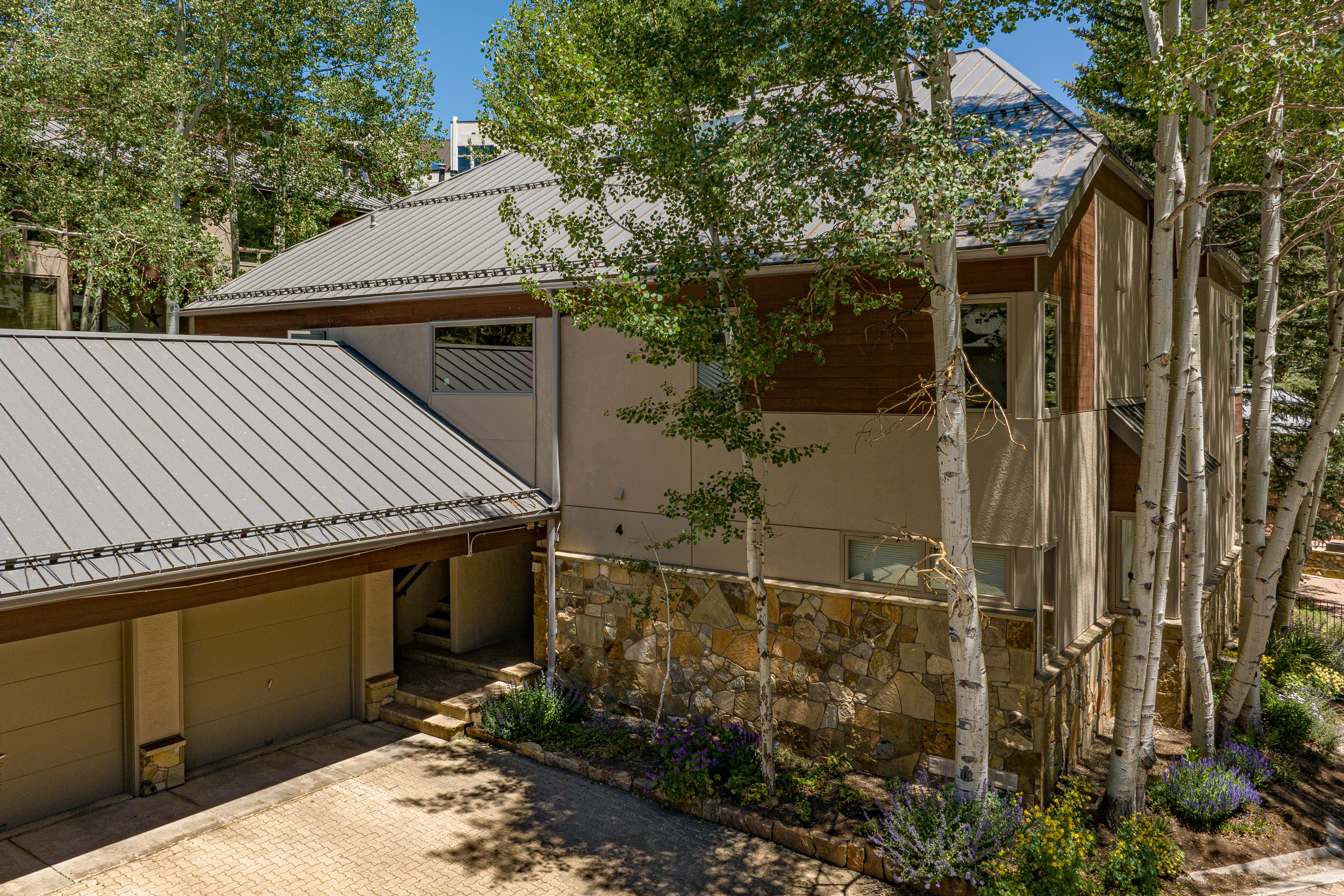  The Ultimate Alpine Retreat: Privacy Meets Convenience in Cascade Village - 物件實景