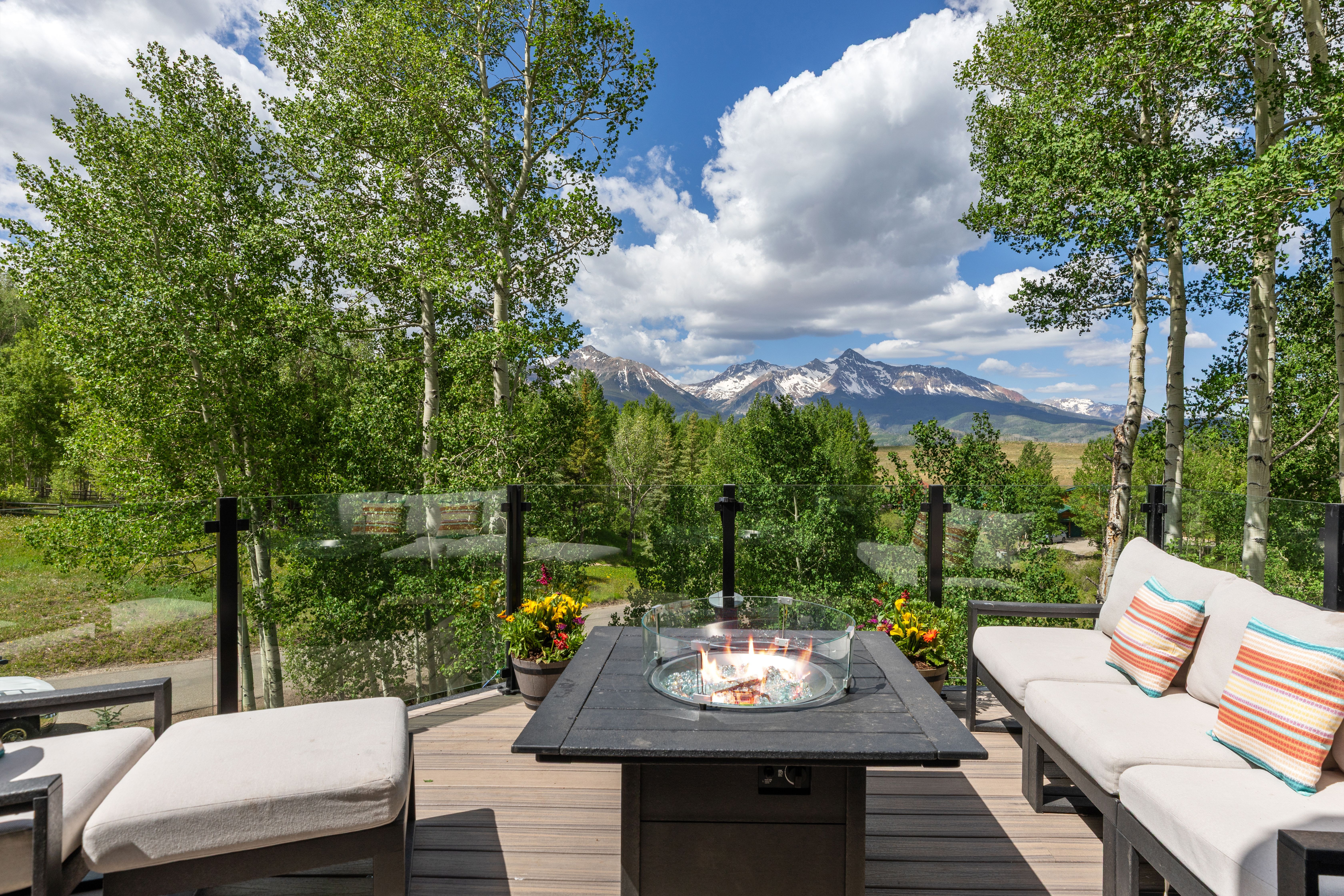  Secluded 4 Bed / 4 Bath Telluride Property - 物件實景