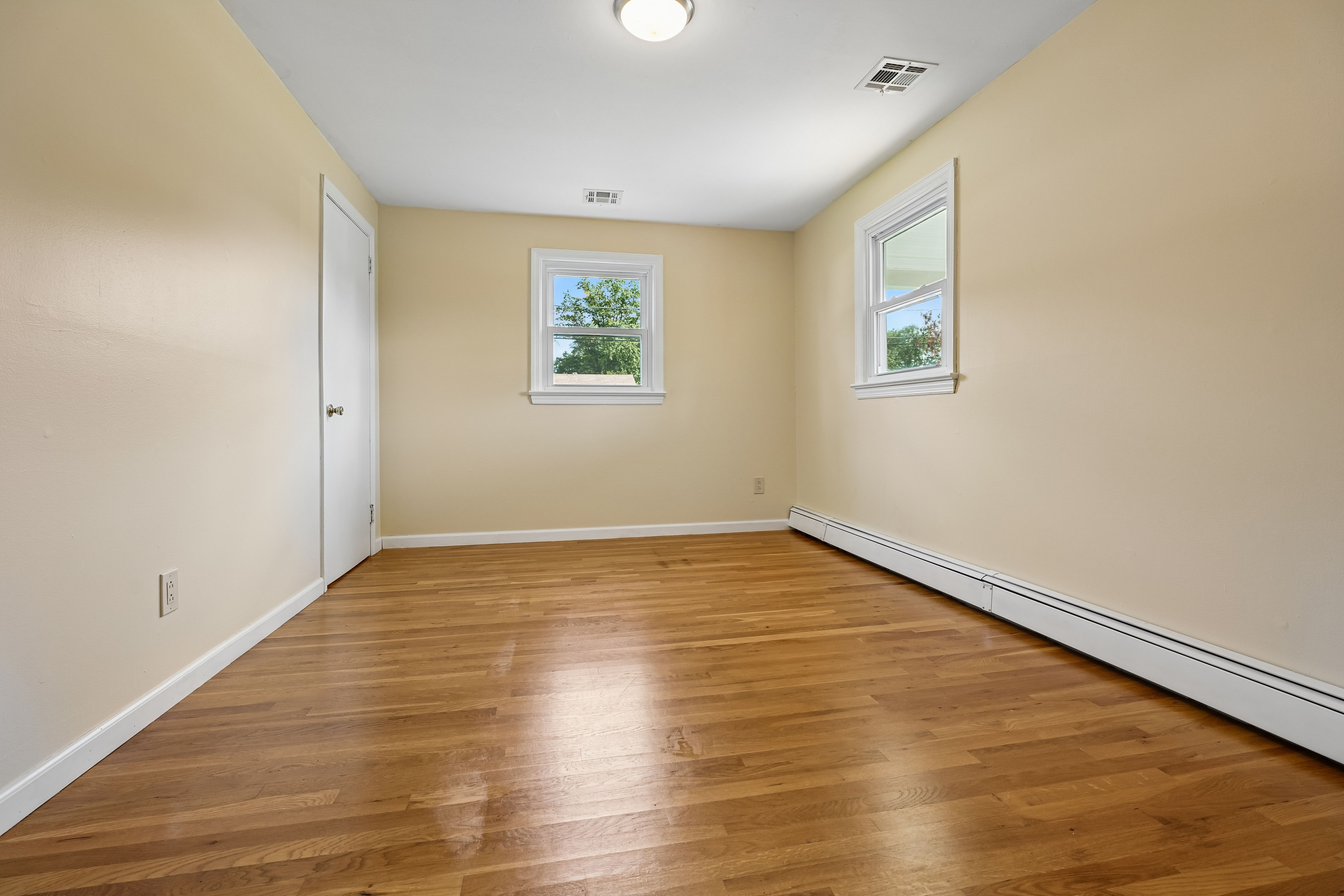  1402 Dey Street, South Plainfield, NJ 07080 - 物件實景