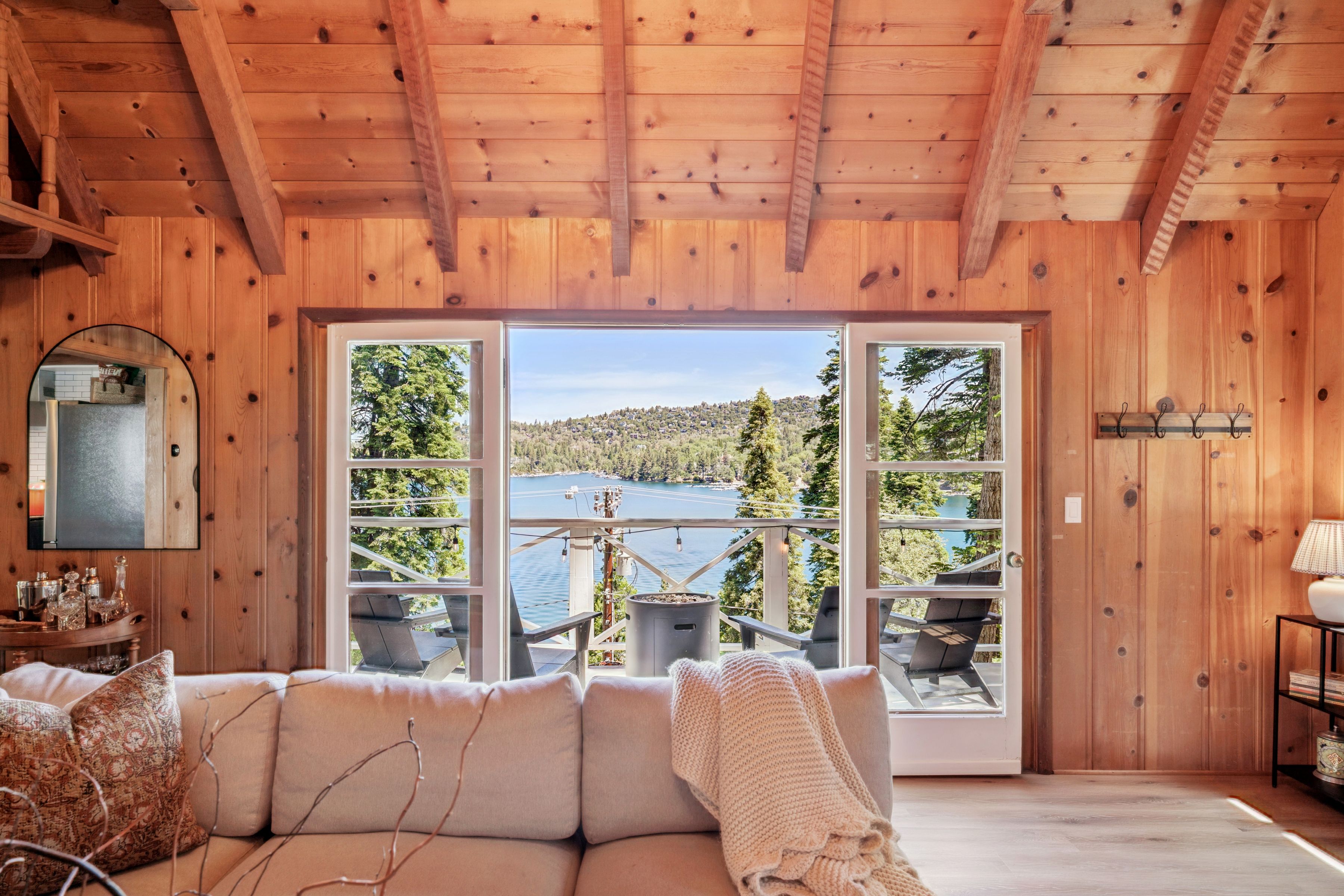  28901 Palisades Drive, Lake Arrowhead, CA 92352 - 物件實景