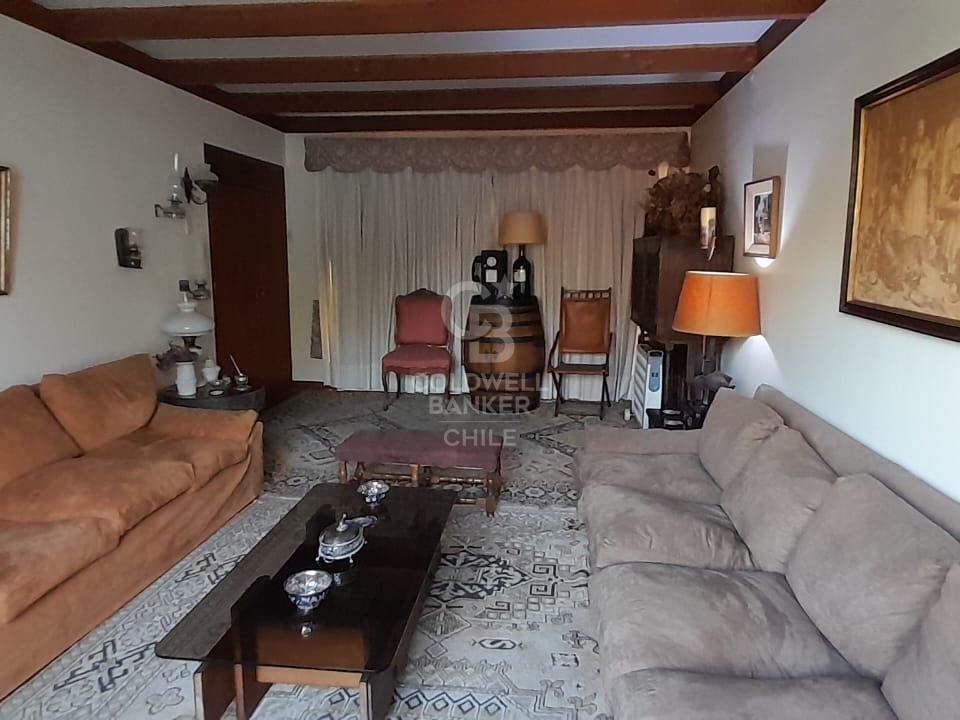 Vitacura, Chile, 5 Bedrooms Bedrooms, ,4 BathroomsBathrooms,Residential,For Sale,1961316
