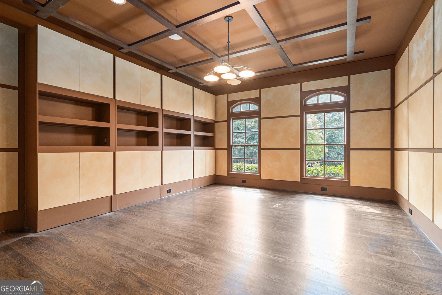 Roswell, Georgia, 30075, United States, 9 Bedrooms Bedrooms, ,15 BathroomsBathrooms,Residential,For Sale,1953234