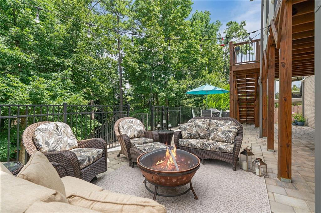 Alpharetta, Georgia, 30022, United States, 6 Bedrooms Bedrooms, ,6 BathroomsBathrooms,Residential,For Sale,1900569