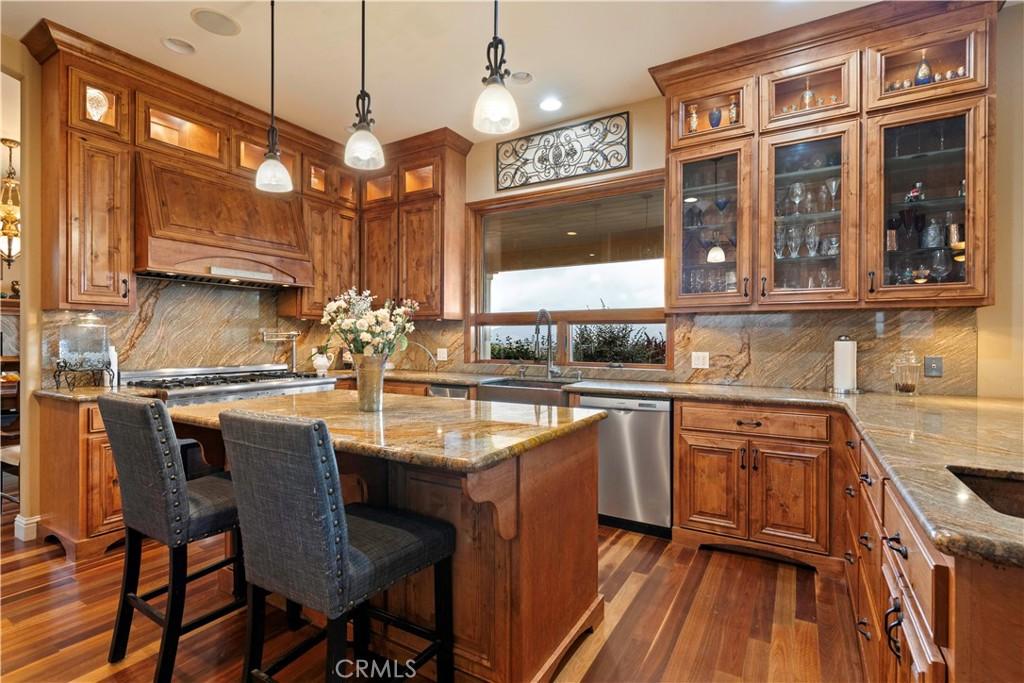 Kelseyville, California, 95451, United States, 5 Bedrooms Bedrooms, ,6 BathroomsBathrooms,Residential,For Sale,1998726