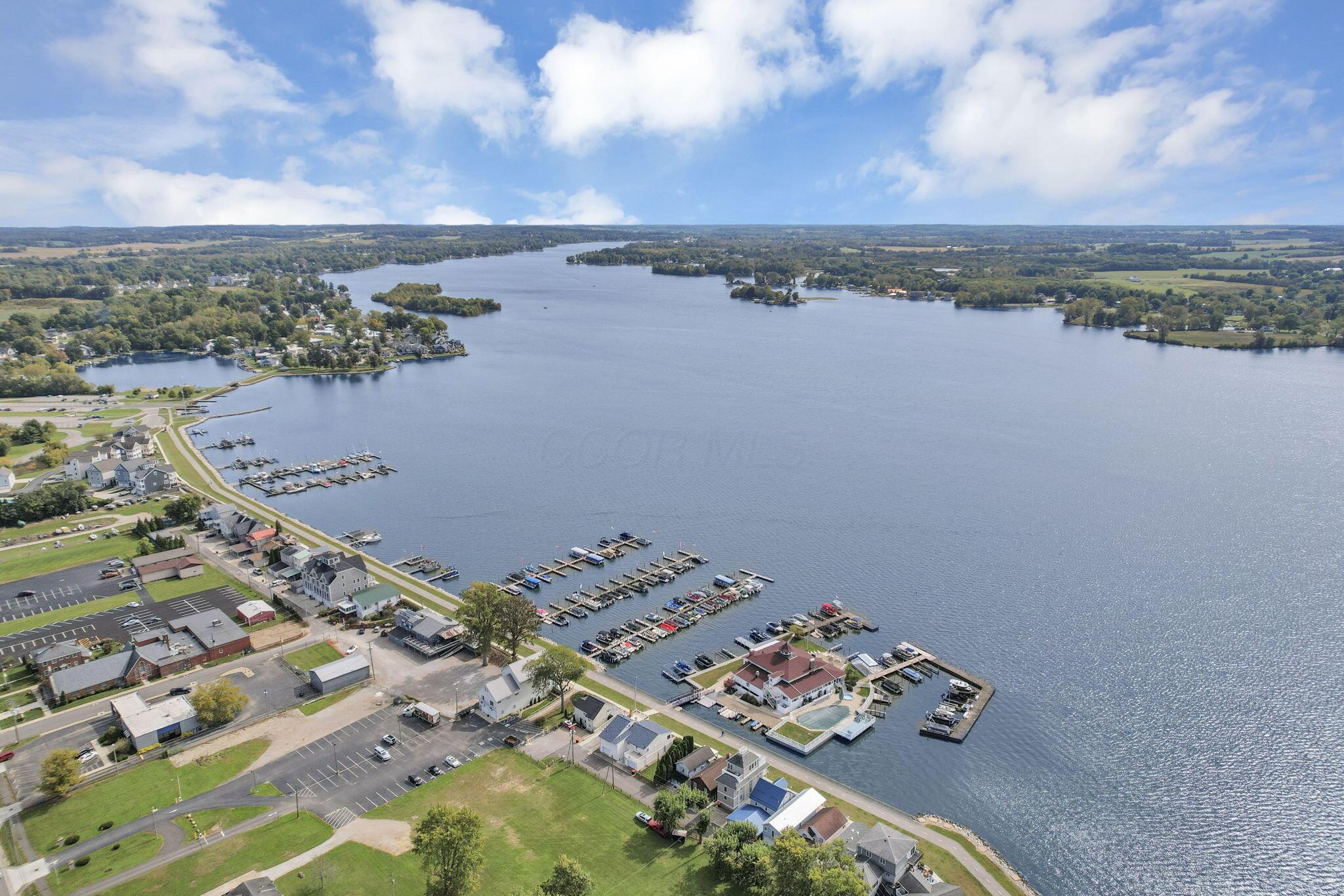 Buckeye Lake, Ohio, 43008, United States, 3 Bedrooms Bedrooms, ,3 BathroomsBathrooms,Residential,For Sale,1975089