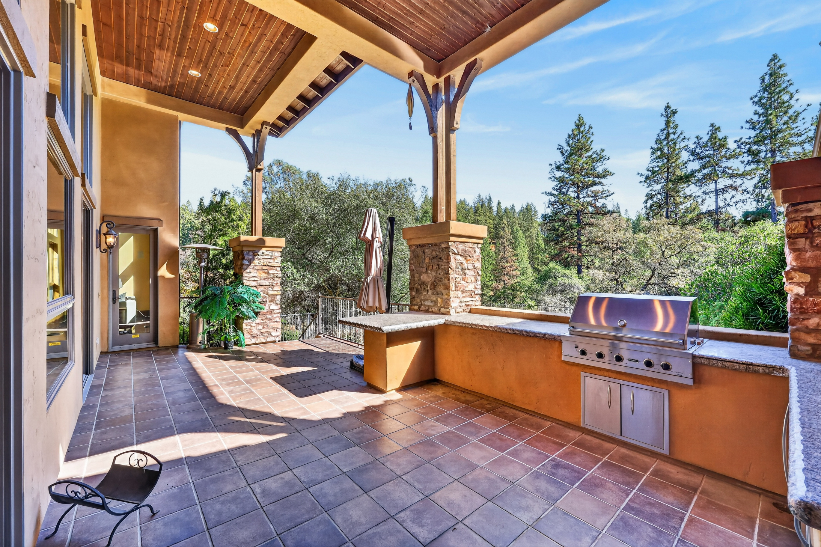  16279 Winchester Club Drive, Meadow Vista, CA 95722 - 物件實景