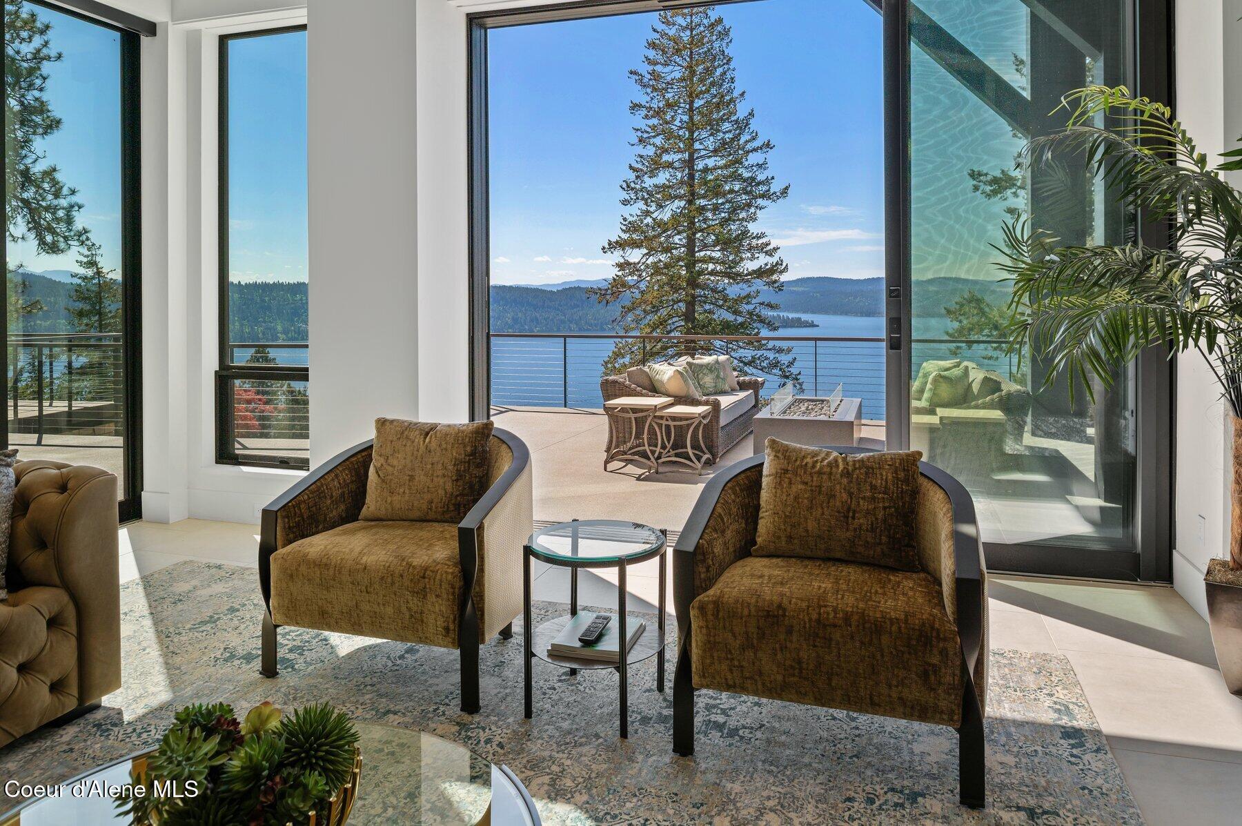 Coeur D'alene, Idaho, 83814, United States, 3 Bedrooms Bedrooms, ,2 BathroomsBathrooms,Residential,For Sale,1926176