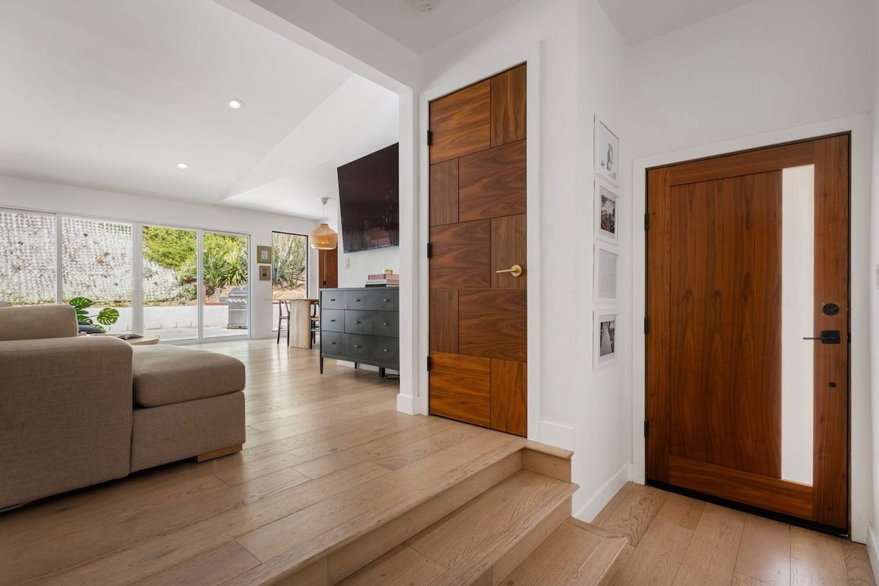  3991 Prospect Avenue - 物件實景