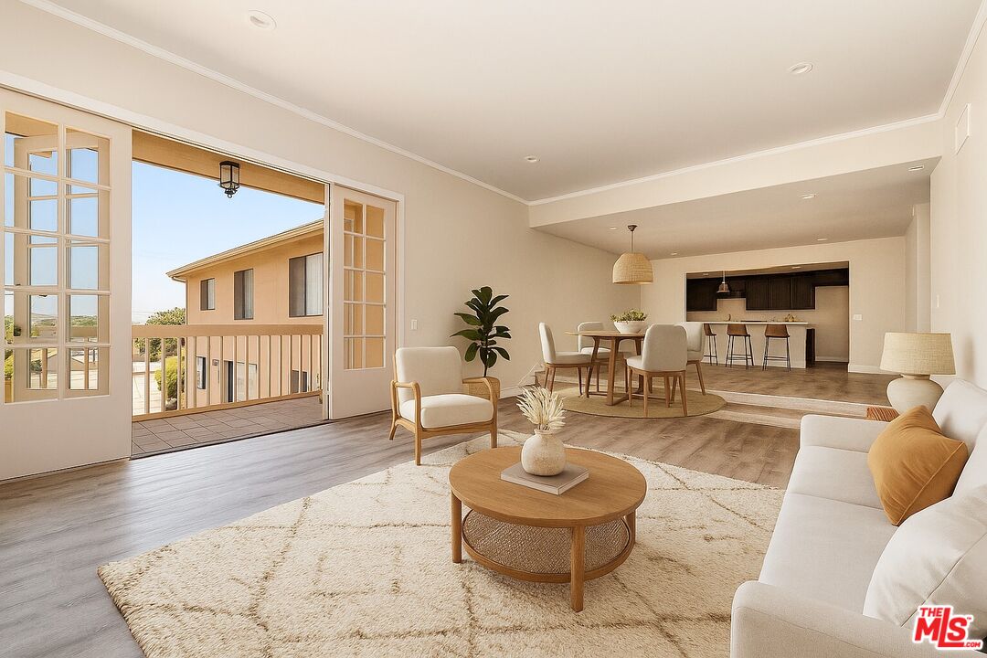 Los Angeles, California, 90024, United States, 2 Bedrooms Bedrooms, ,2 BathroomsBathrooms,Residential,For Sale,1908250
